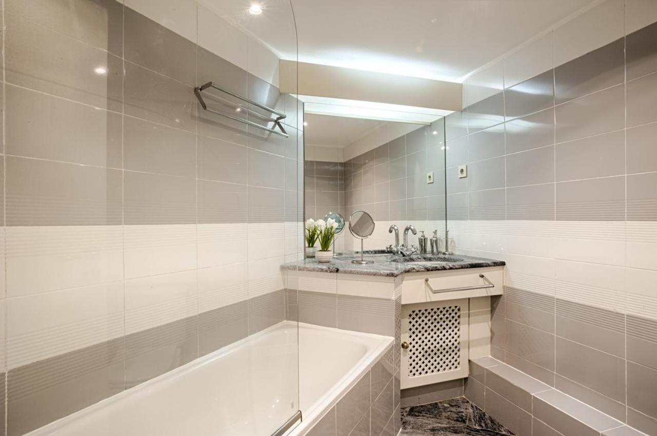 Green Executive Apartment In The Heart Of Lissabon Buitenkant foto