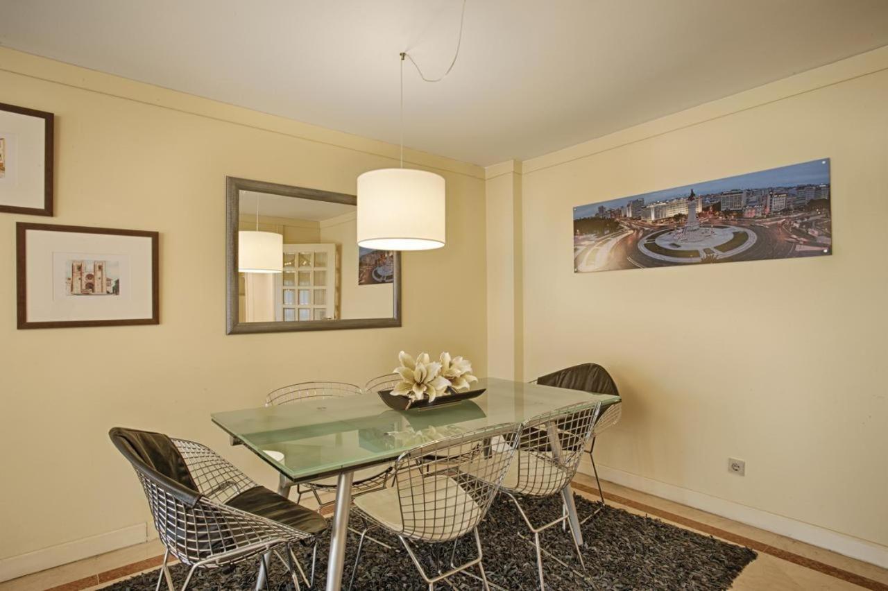 Green Executive Apartment In The Heart Of Lissabon Buitenkant foto
